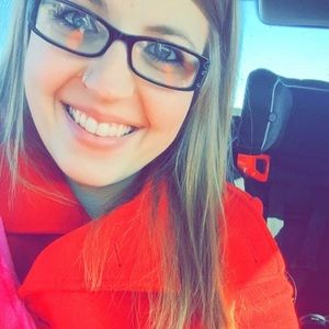 Meet your Posher, Natalie